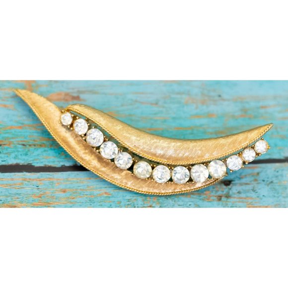 Vintage Elven Leaf Multi Rhinestones Intricate Brooch by Coro - P27 - Picture 2 of 3